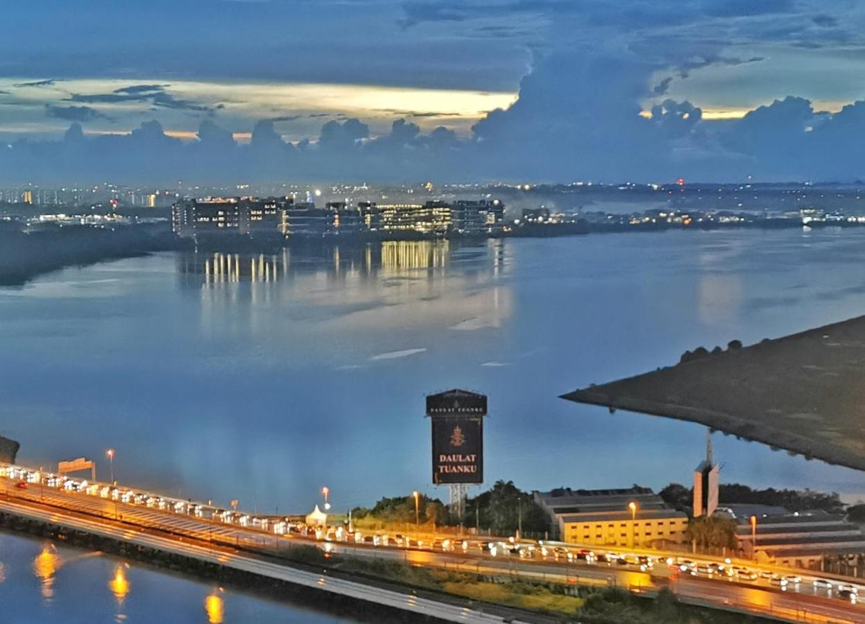 Yussy 2 Bedrooms Condo At R&F Princess Cove Johor Bahru Buitenkant foto